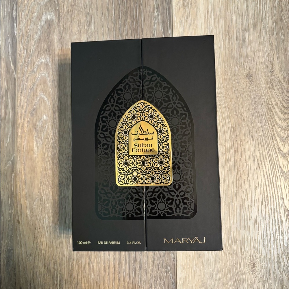 Sultan Fortune Perfume - Black and Gold